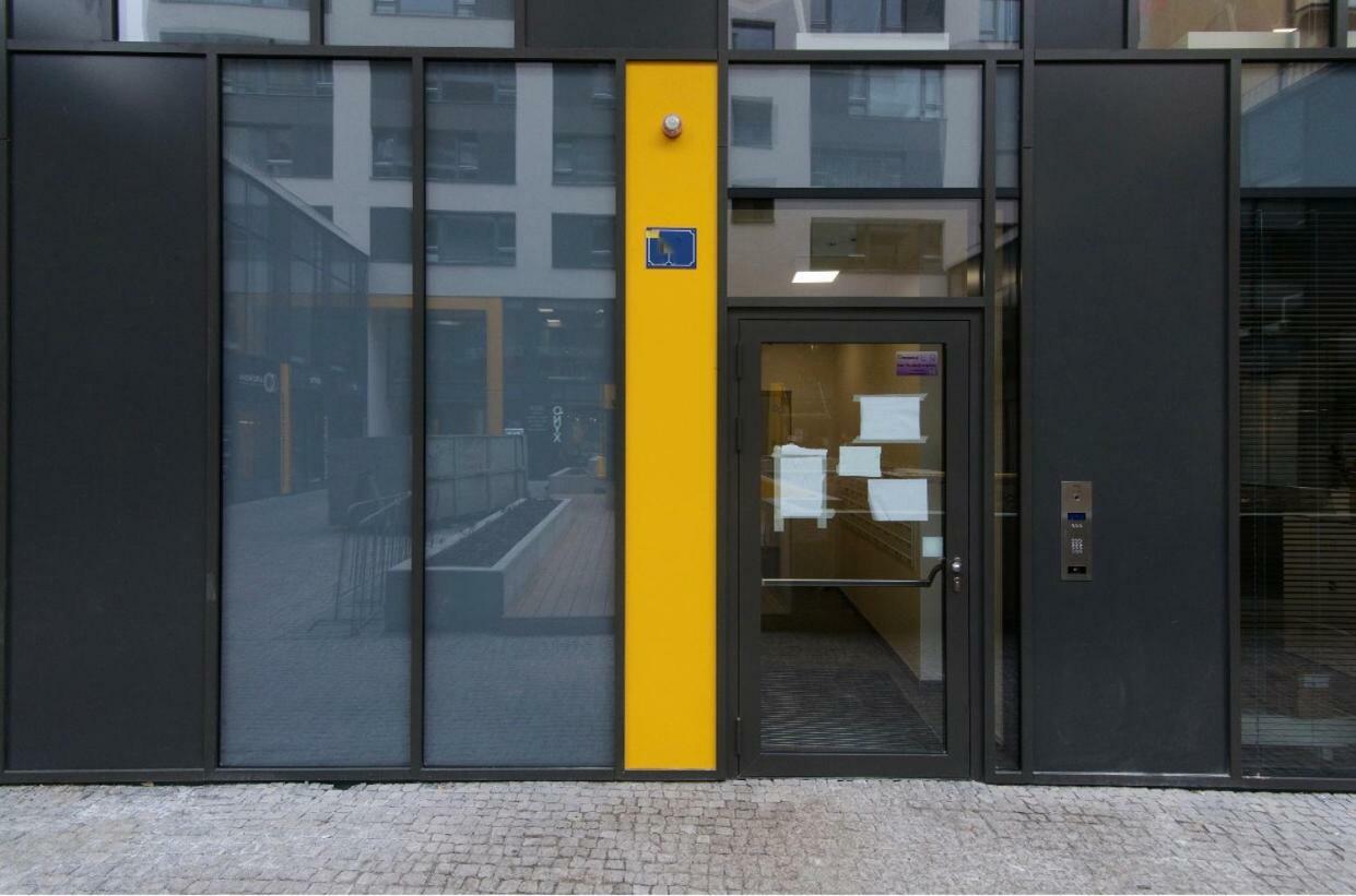 Free Parking In Garage Karolina Plazza, New Cosy Studio With All You Need Prag Eksteriør billede